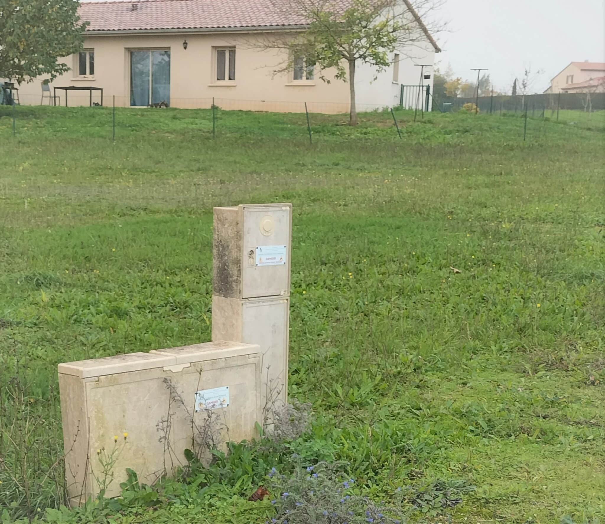 Terrain de 1 033m² à vendre à Neuville-sur-Vanne (10)
