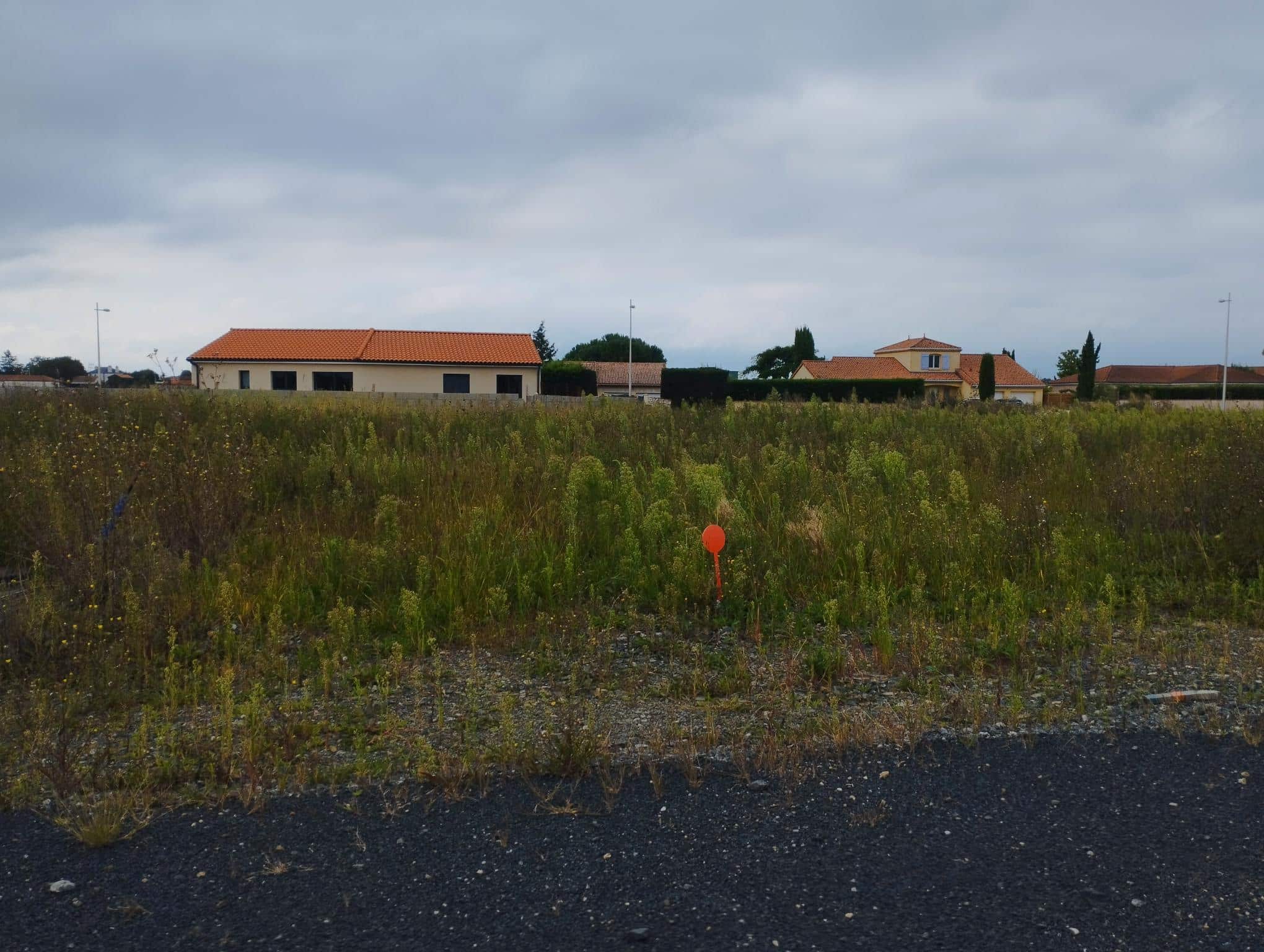 Terrain de 646m² à vendre à Joze (63)