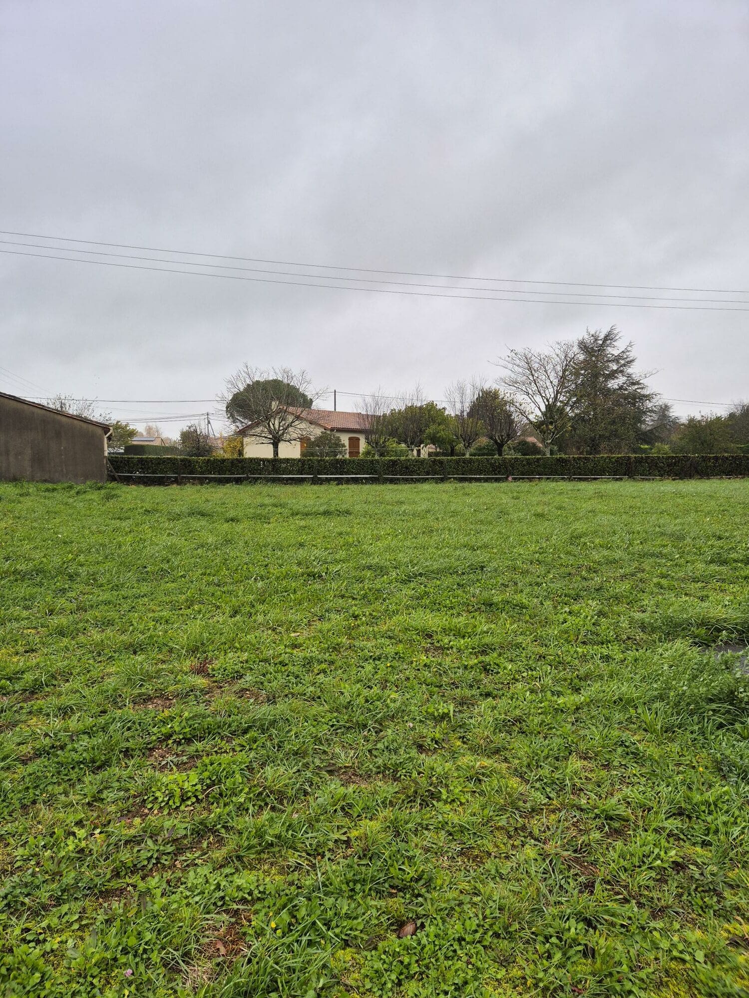 Terrain de 570m² à vendre à Saint-Saturnin (16)