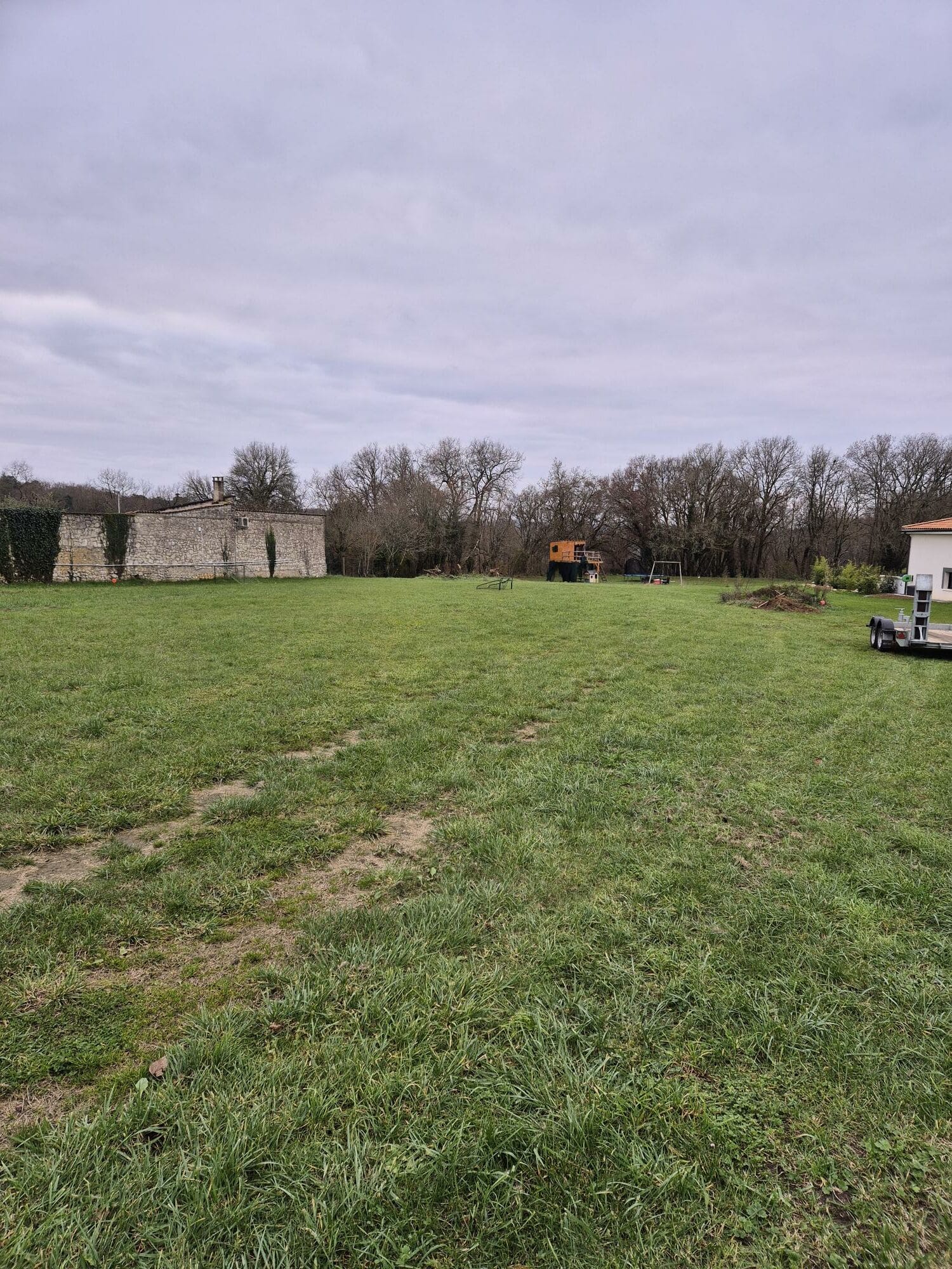 Terrain de 1 200m² à vendre à Sers (16)