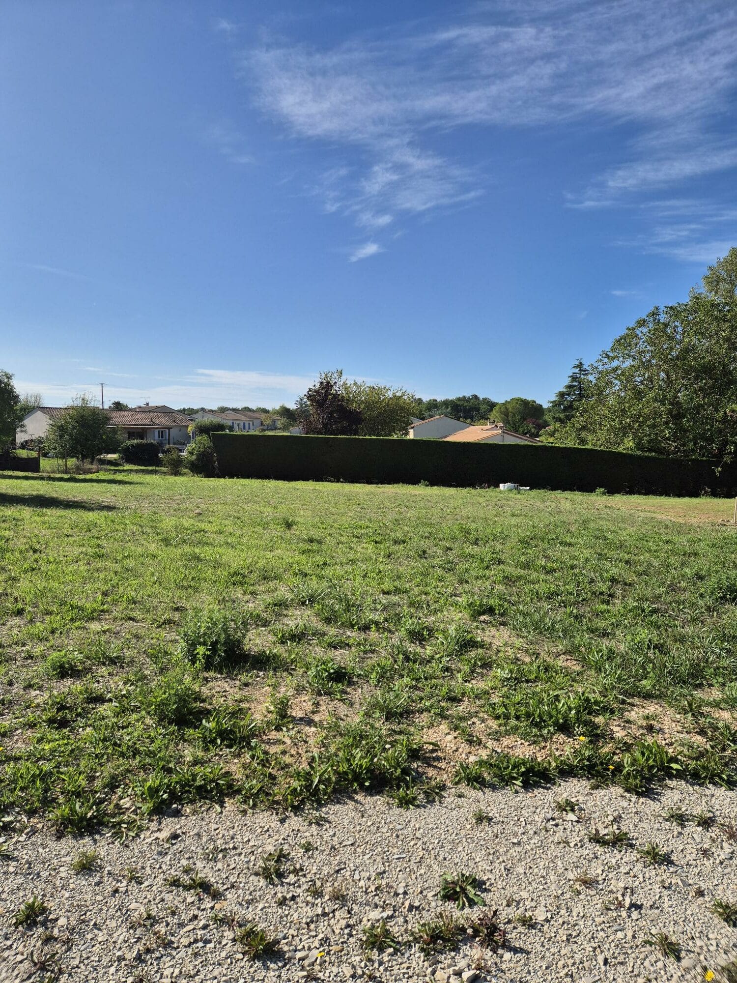 Terrain de 1 112m² à vendre à Sireuil (16)