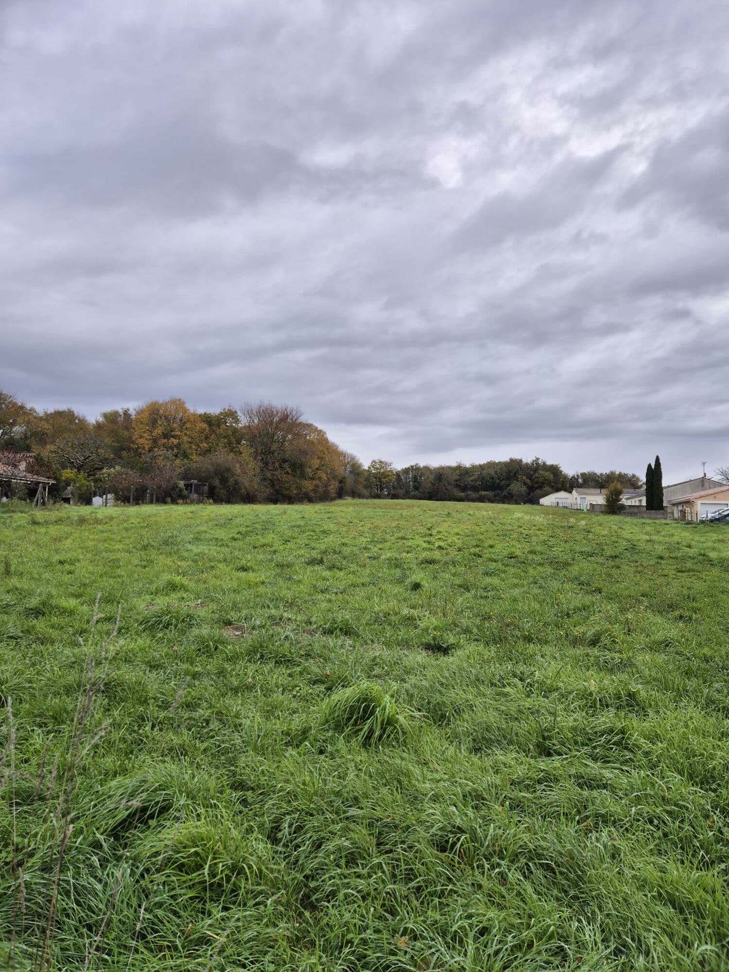 Maison + Terrain de 735 m2  à Gond-Pontouvre