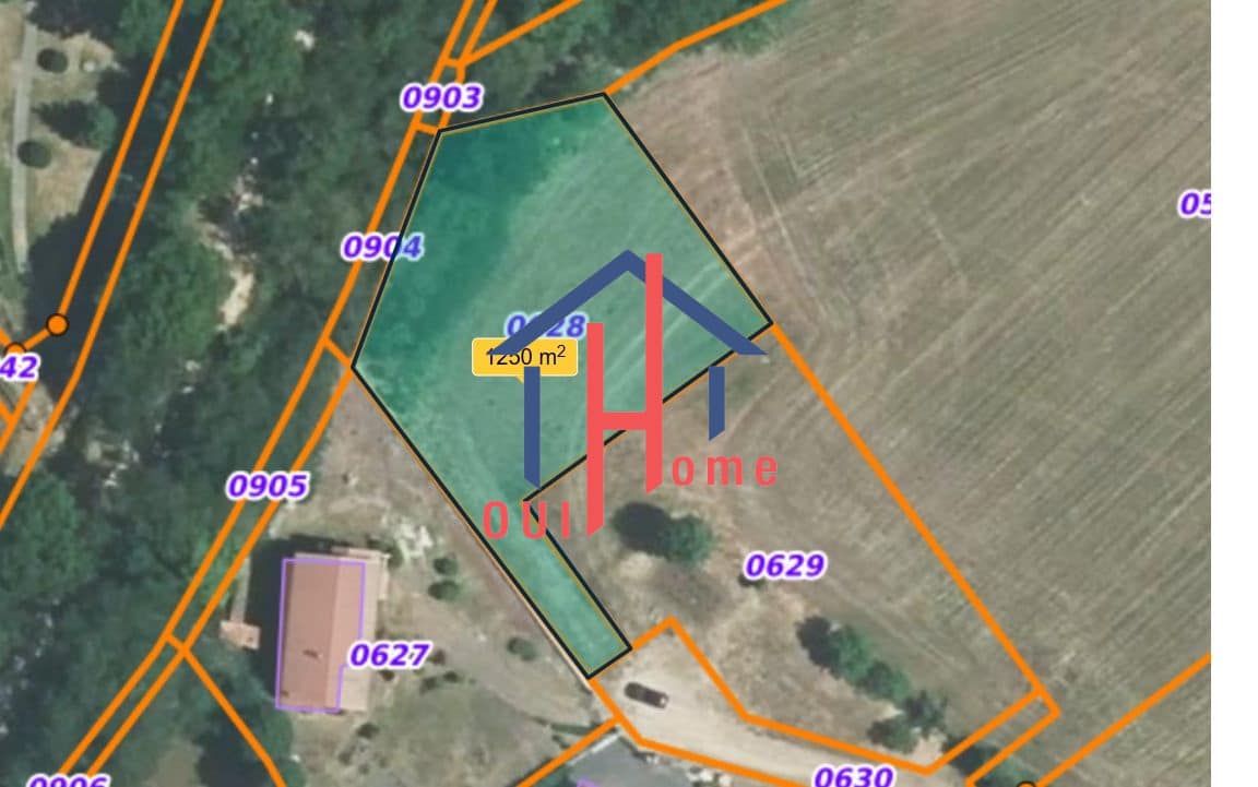 Maison + Terrain de 1 255 m2  à Coubon