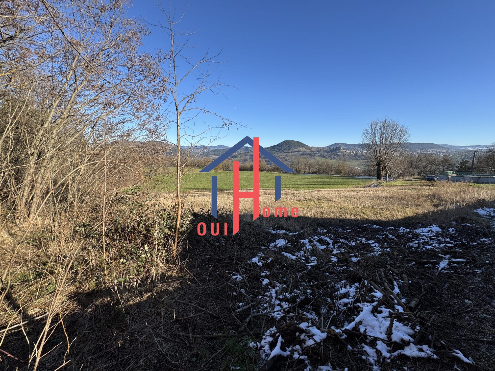 Maison + Terrain de 1 255 m2  à Coubon
