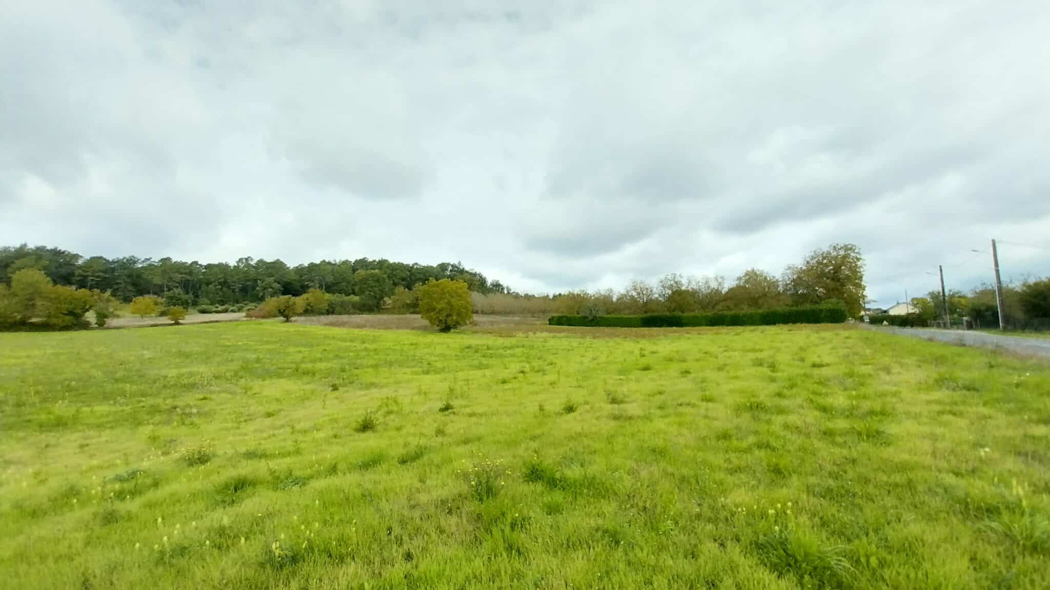 Terrain de 644m² à vendre à Saint-Germain-du-Salembre (24)