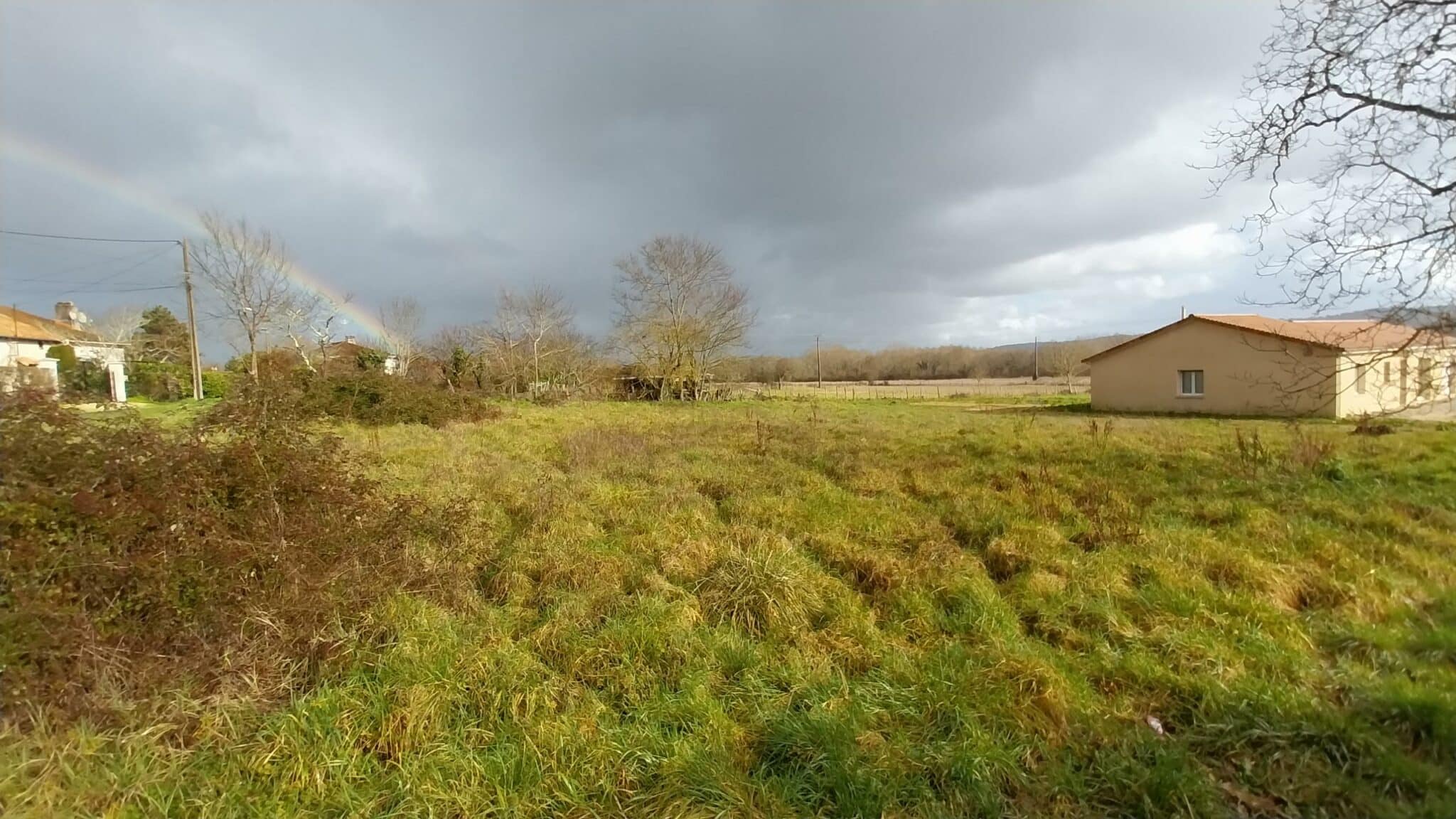 Maison + Terrain de 1 228 m2  à Douzillac