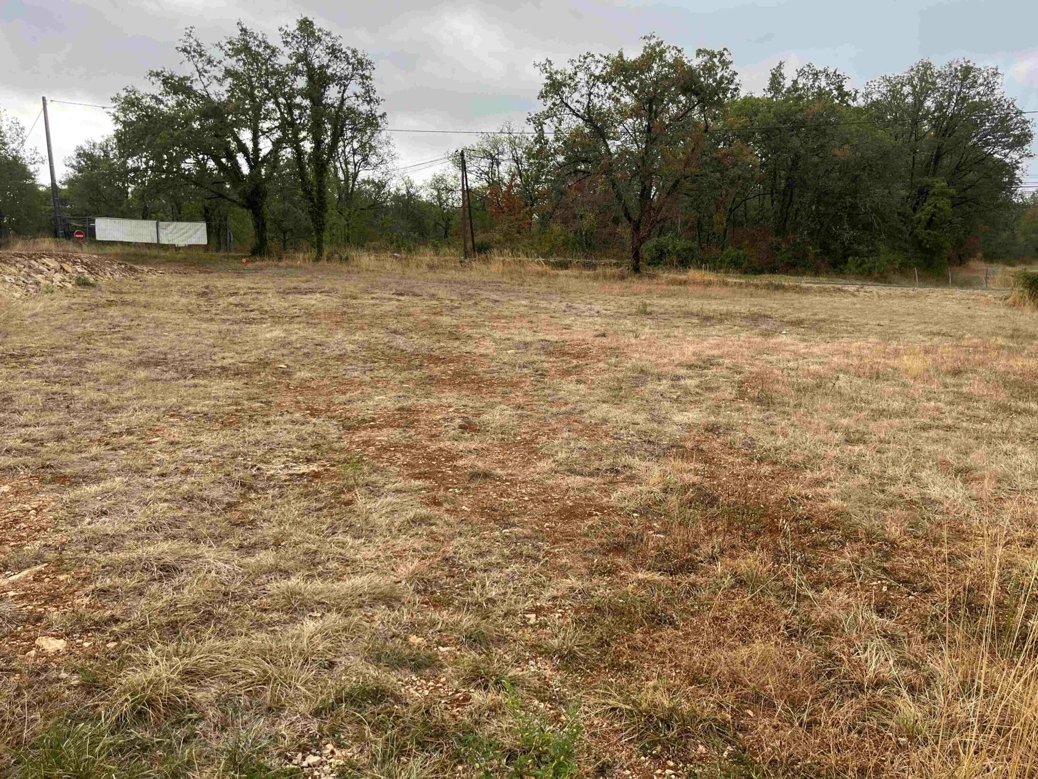 Terrain de 1 317m² à vendre à Gignac (46)