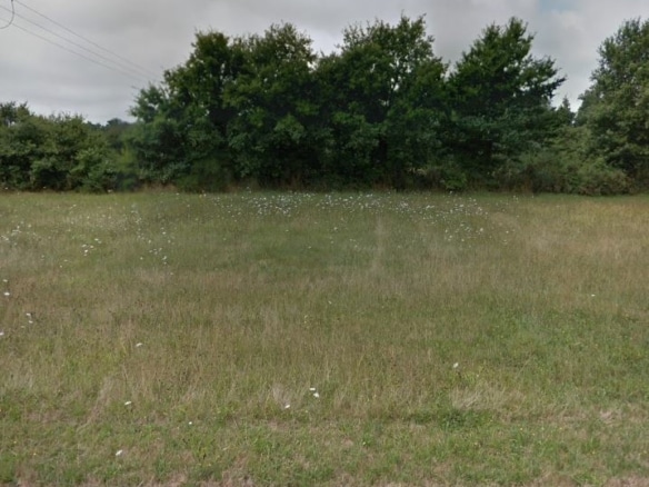 Terrain de 606m² à vendre à Fontaine-Française (21)