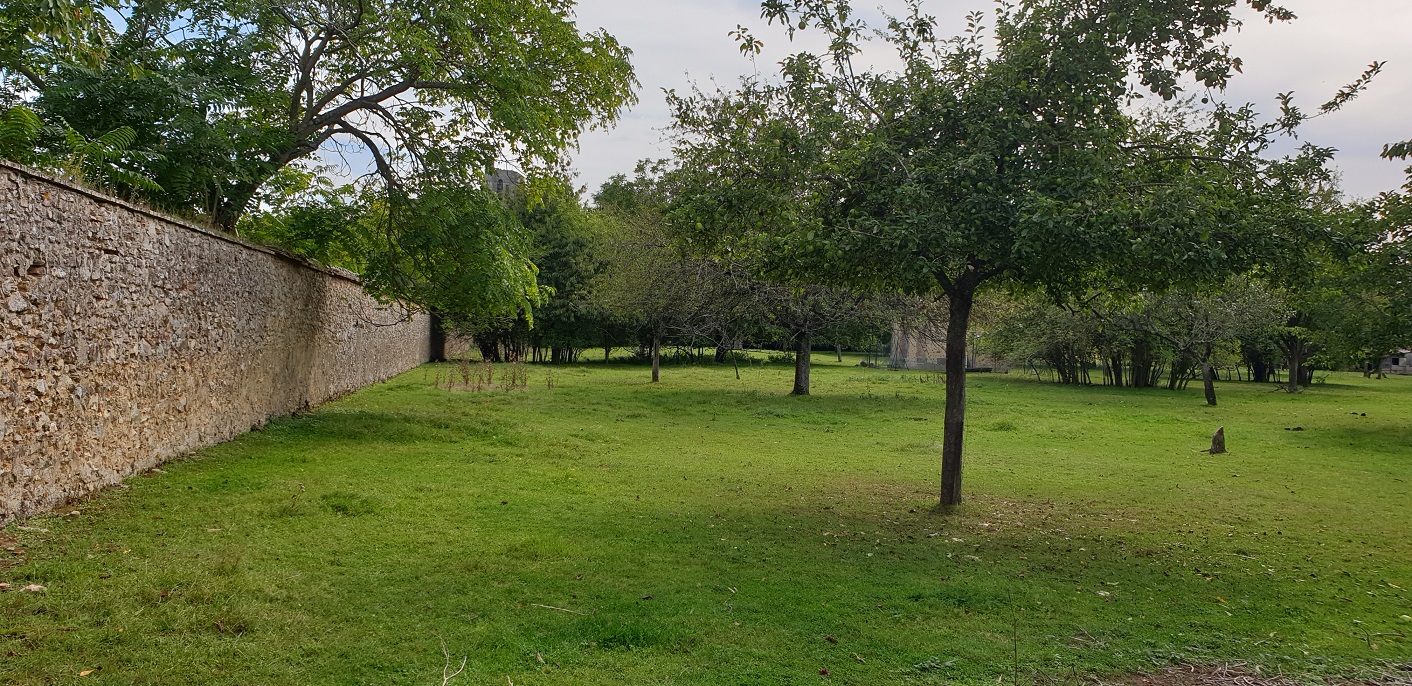Terrain de 1 179m² à vendre à Sézanne (51)
