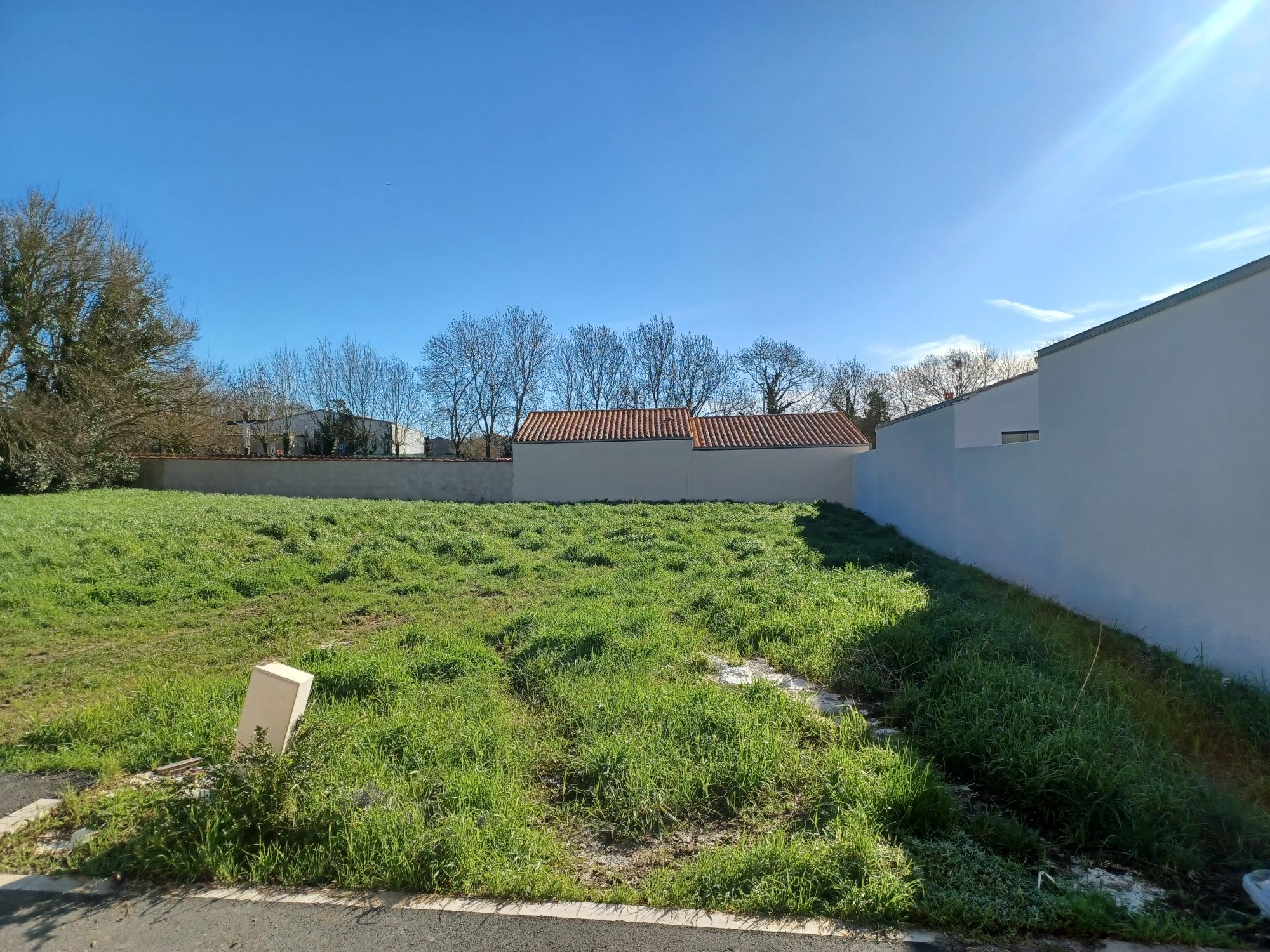 Maison + Terrain de 418 m2  à Salles-sur-Mer