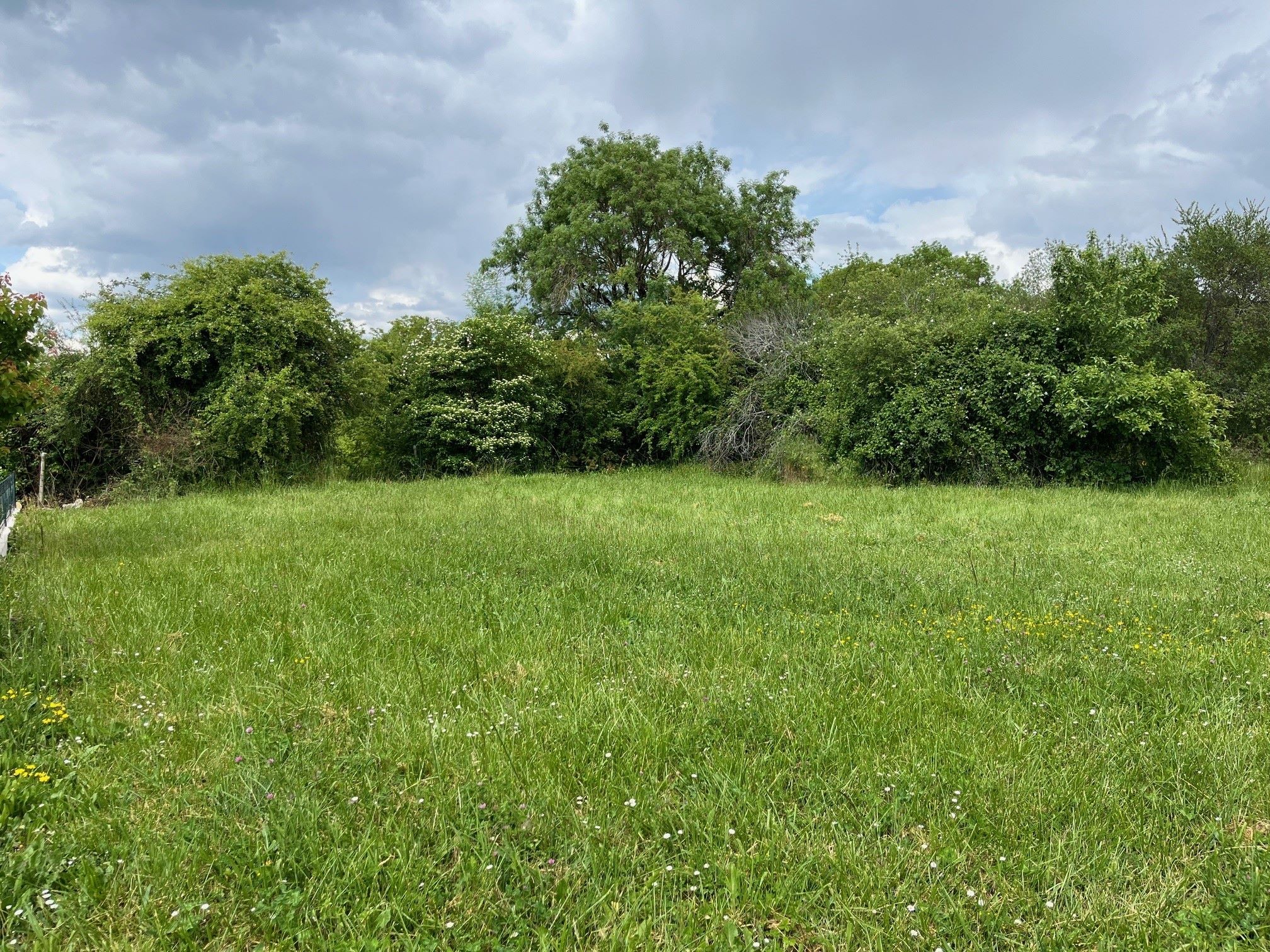 Terrain de 843m² à vendre à Jarnac (16)