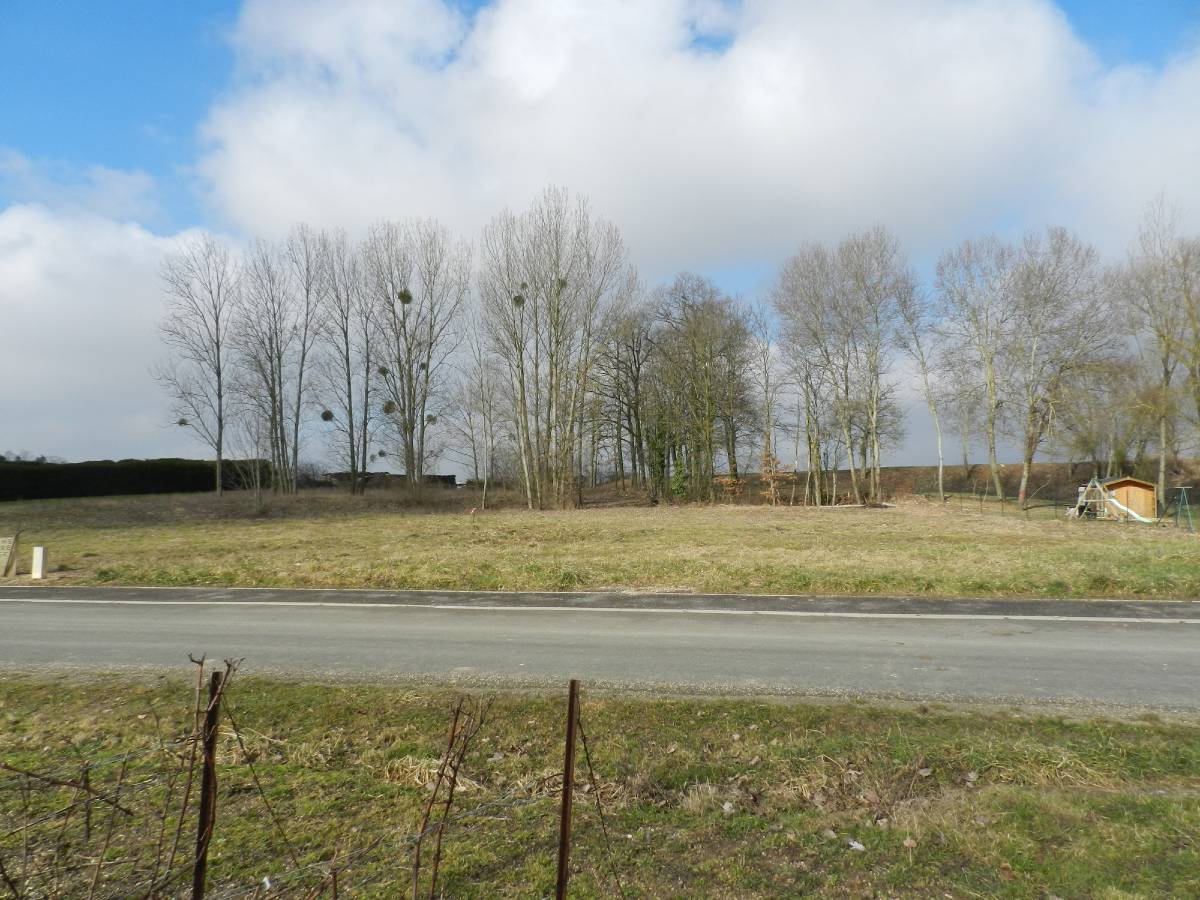 Terrain de 1 521m² à vendre à Broyes (51)