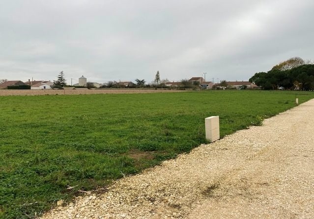 Maison + Terrain de 1 000 m2  à Bords