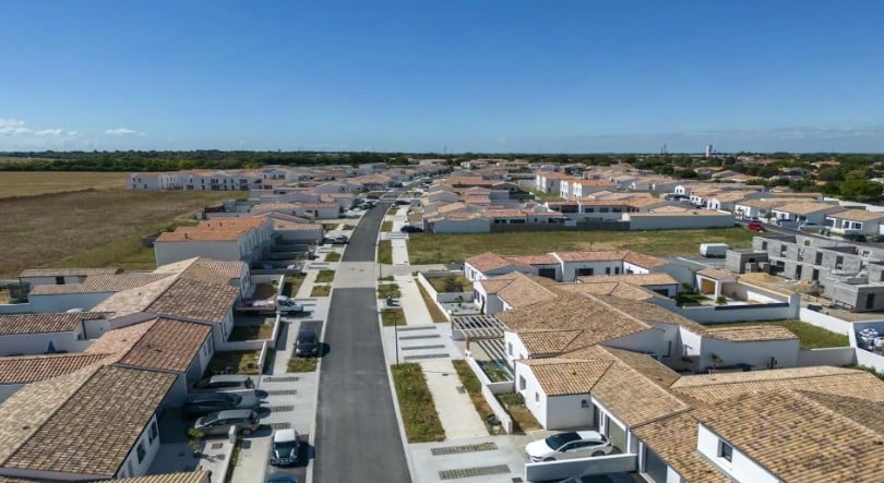 Maison + Terrain de 337 m2  à Dompierre-sur-Mer
