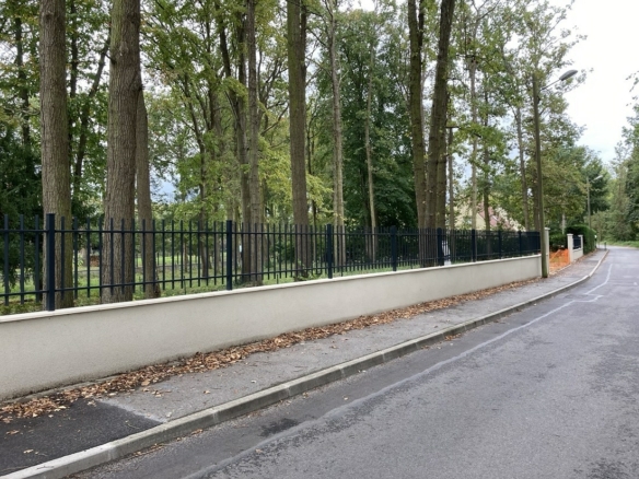 Terrain de 695m² à vendre à Oncy-sur-École (91)