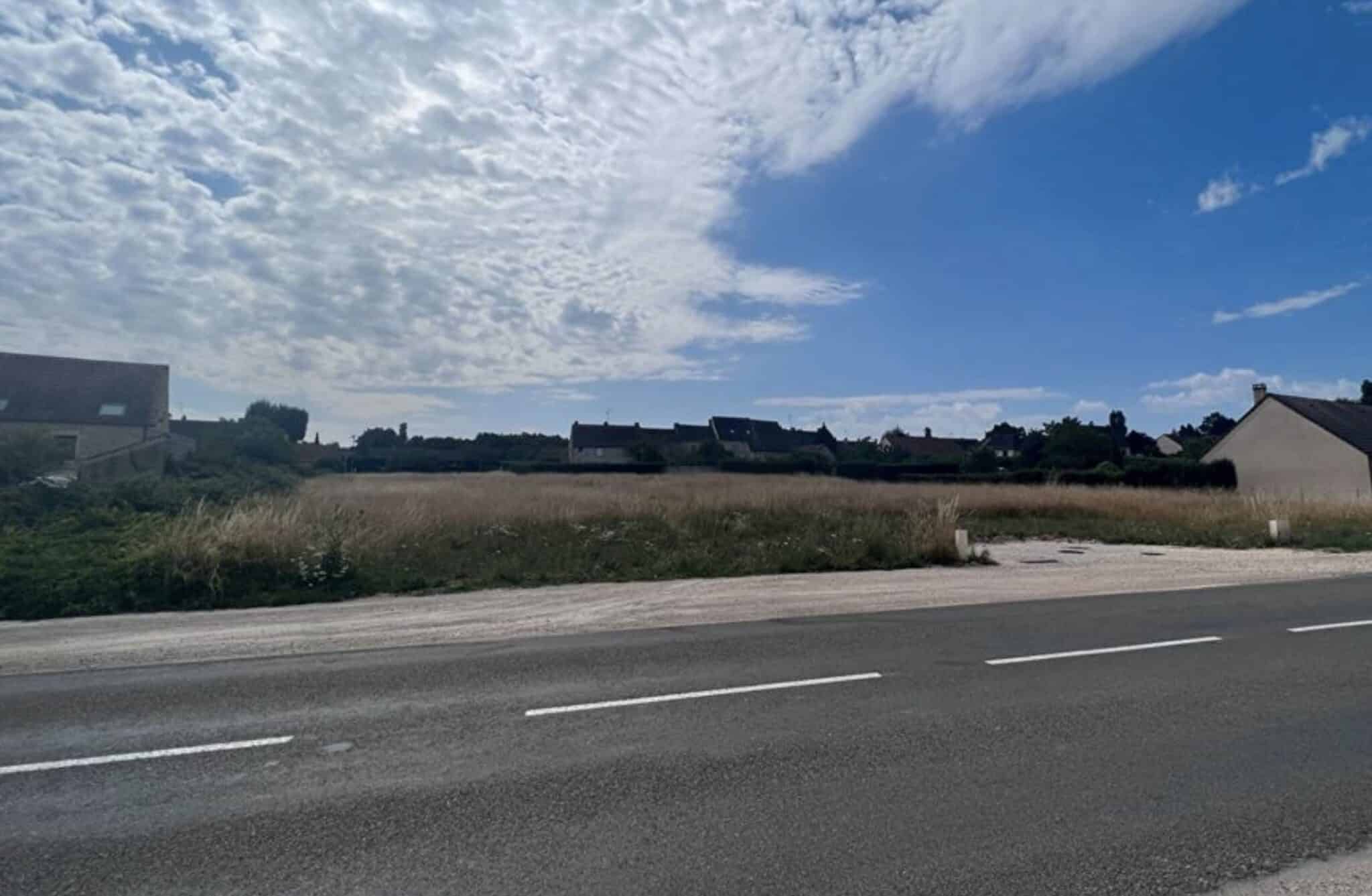 Terrain de 605m² à vendre à Marliens (21)
