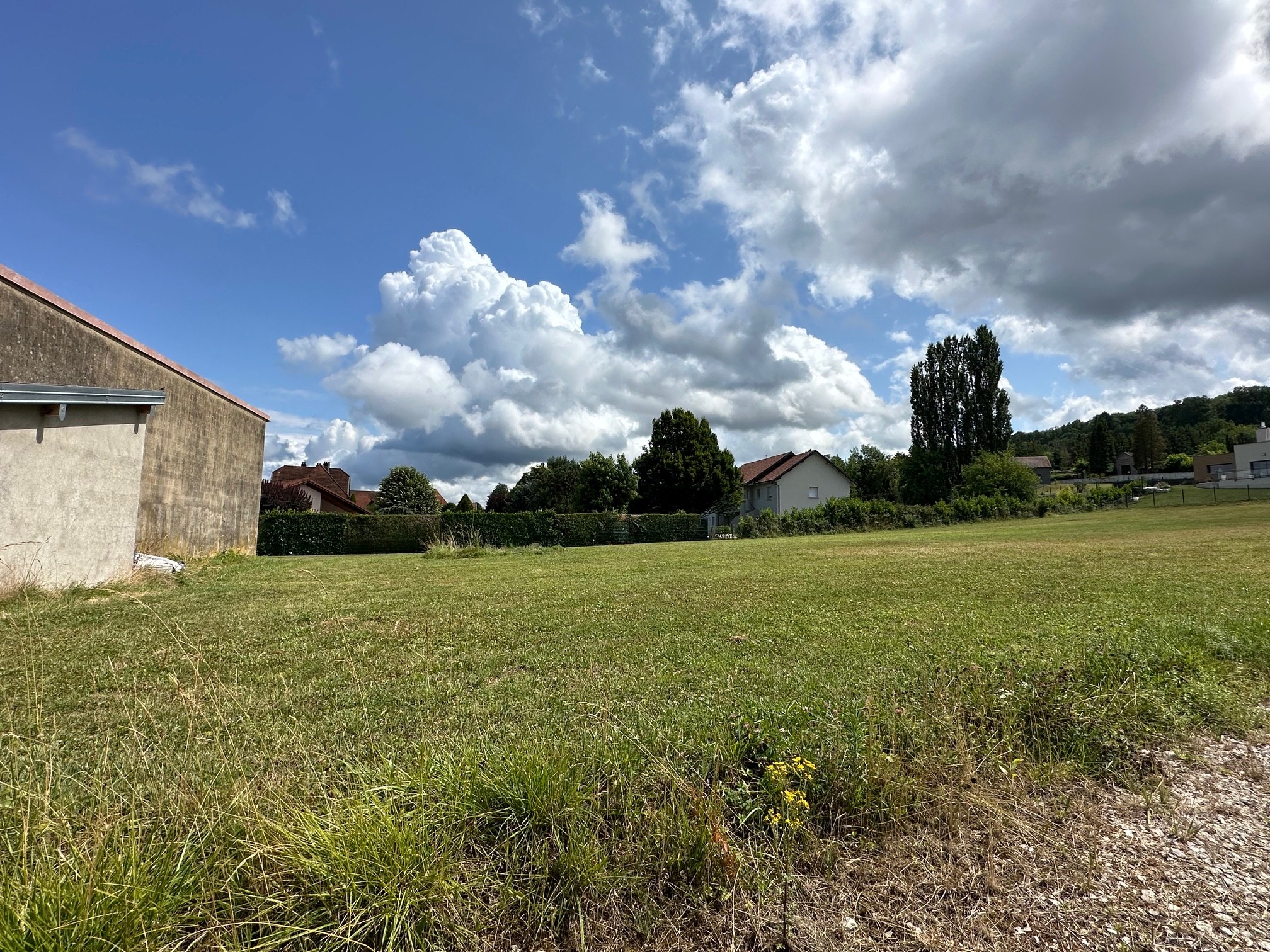 Terrain de 798m² à vendre à Vaivre-et-Montoille (70)