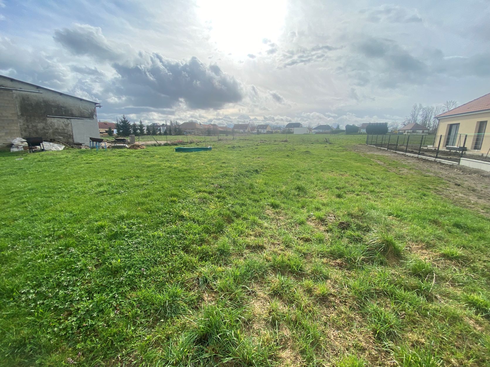 Terrain de 613m² à vendre à Courteranges (10)
