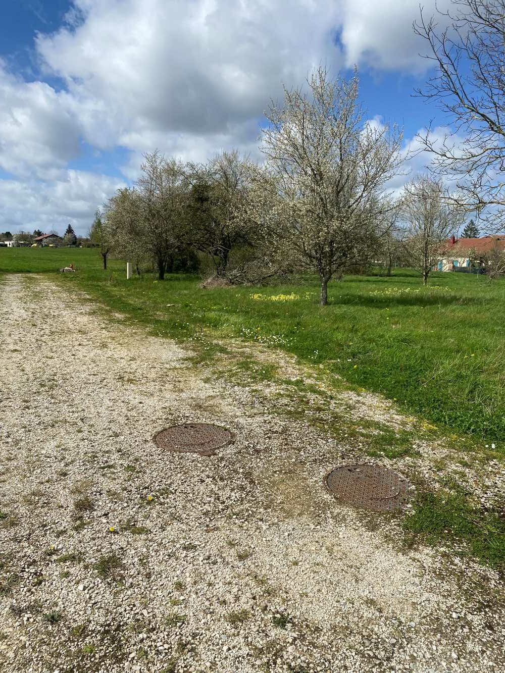 Terrain de 1 003m² à vendre à Louze (52)