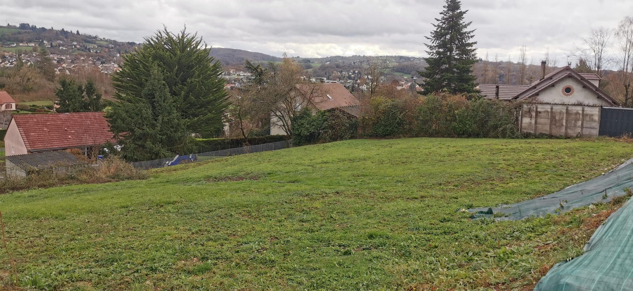 Maison + Terrain de 1 400 m2  à Cusset