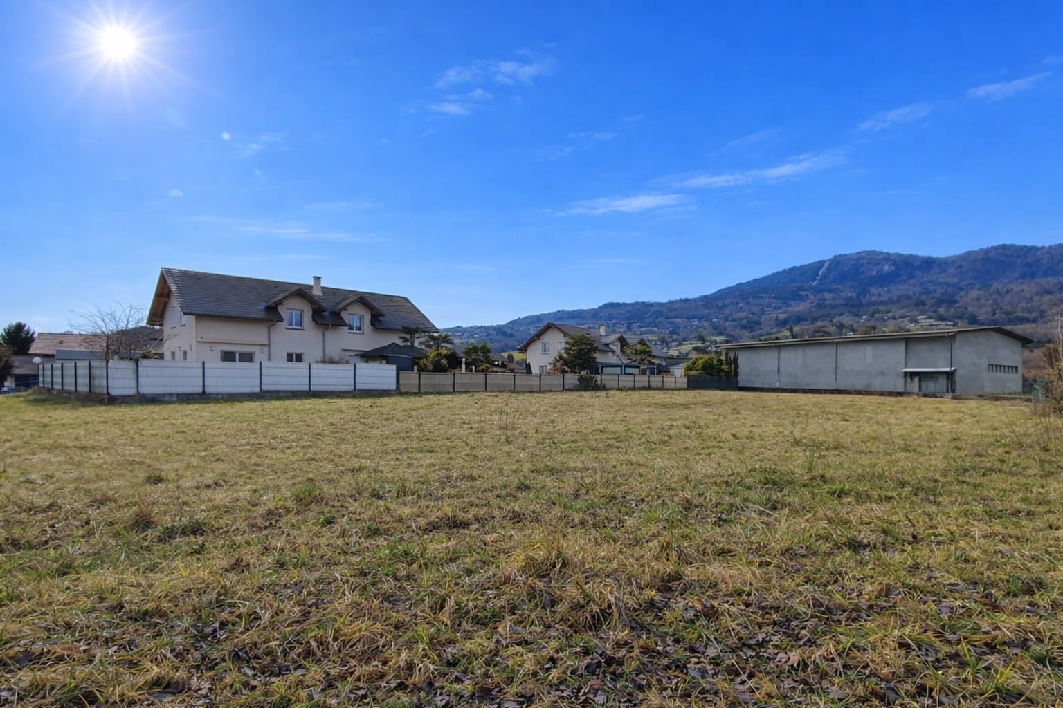 Maison + Terrain de 817 m2  à Cranves-Sales