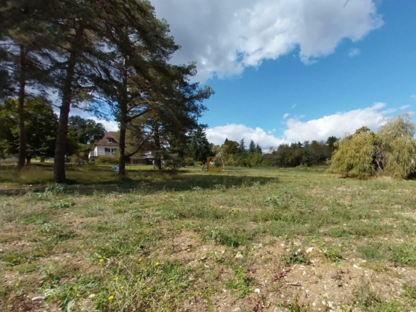 Terrain de 960m² à vendre à Champcevinel (24)