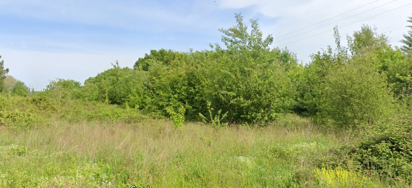 Terrain de 2 700m² à vendre à Saint-Médard-de-Mussidan (24)