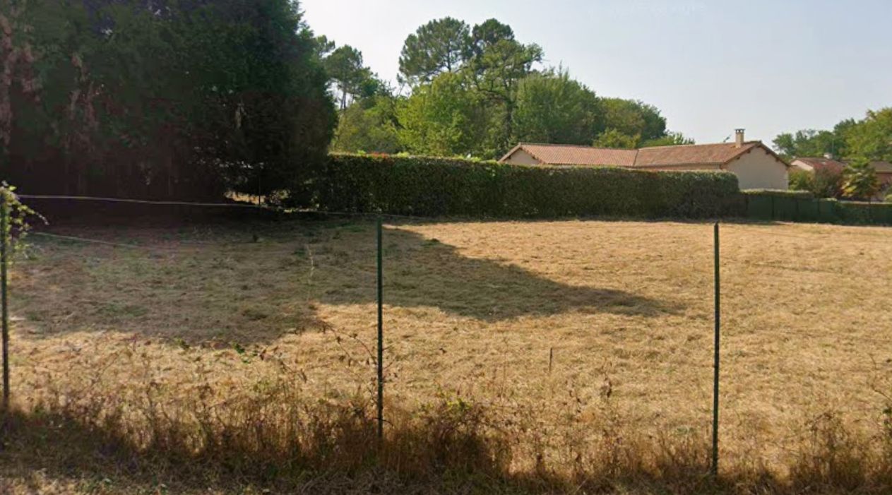 Terrain de 1 235m² à vendre à Coursac (24)