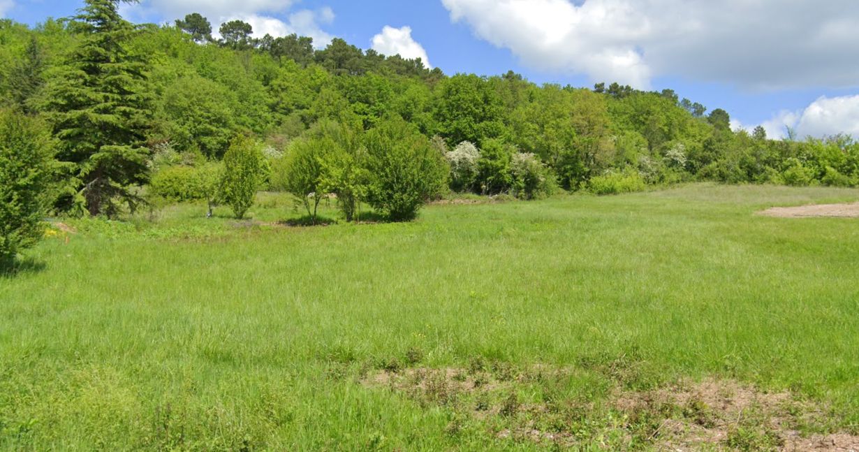 Maison + Terrain de 1 592 m2  à Saint-Paul-de-Serre