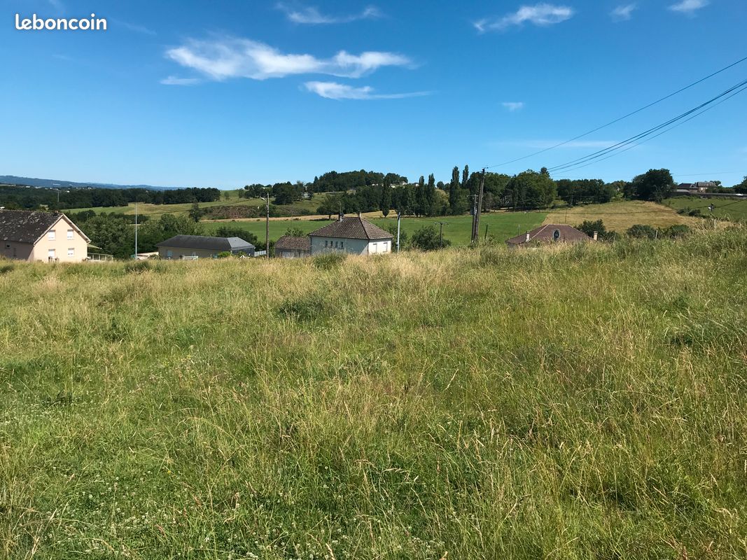Terrain de 1 437m² à vendre à Yssandon (19)