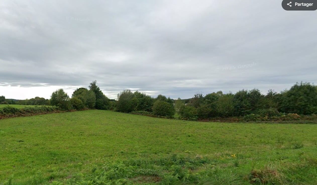 Terrain de 1 006m² à vendre à Guignecourt (60)