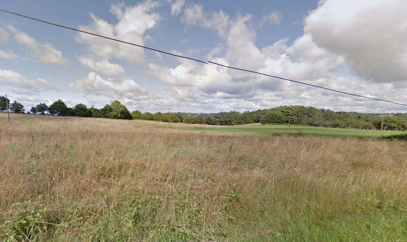 Terrain de 10 493m² à vendre à Vignols (19)