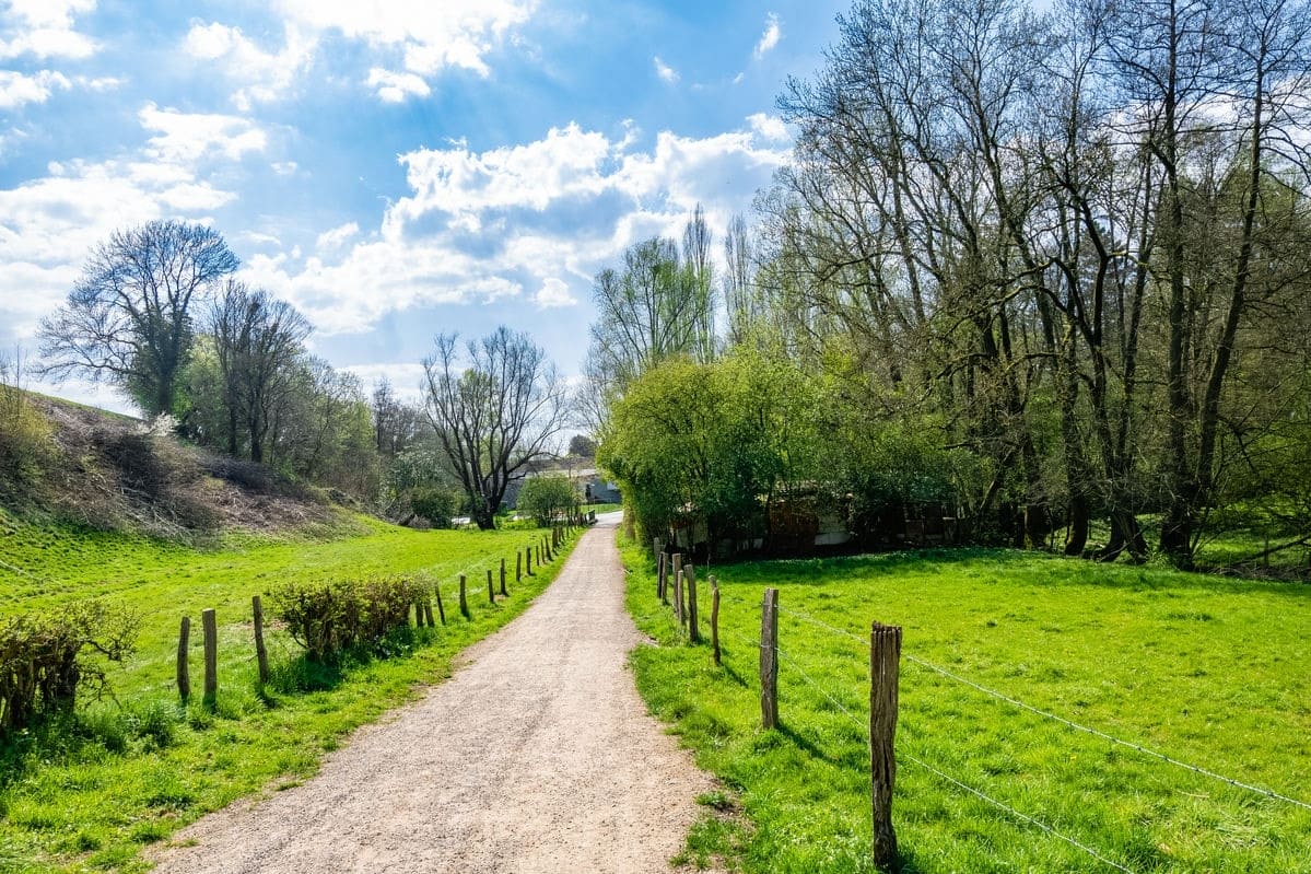 Terrain de 1 114m² à vendre à Moulins-sur-Yèvre (18)
