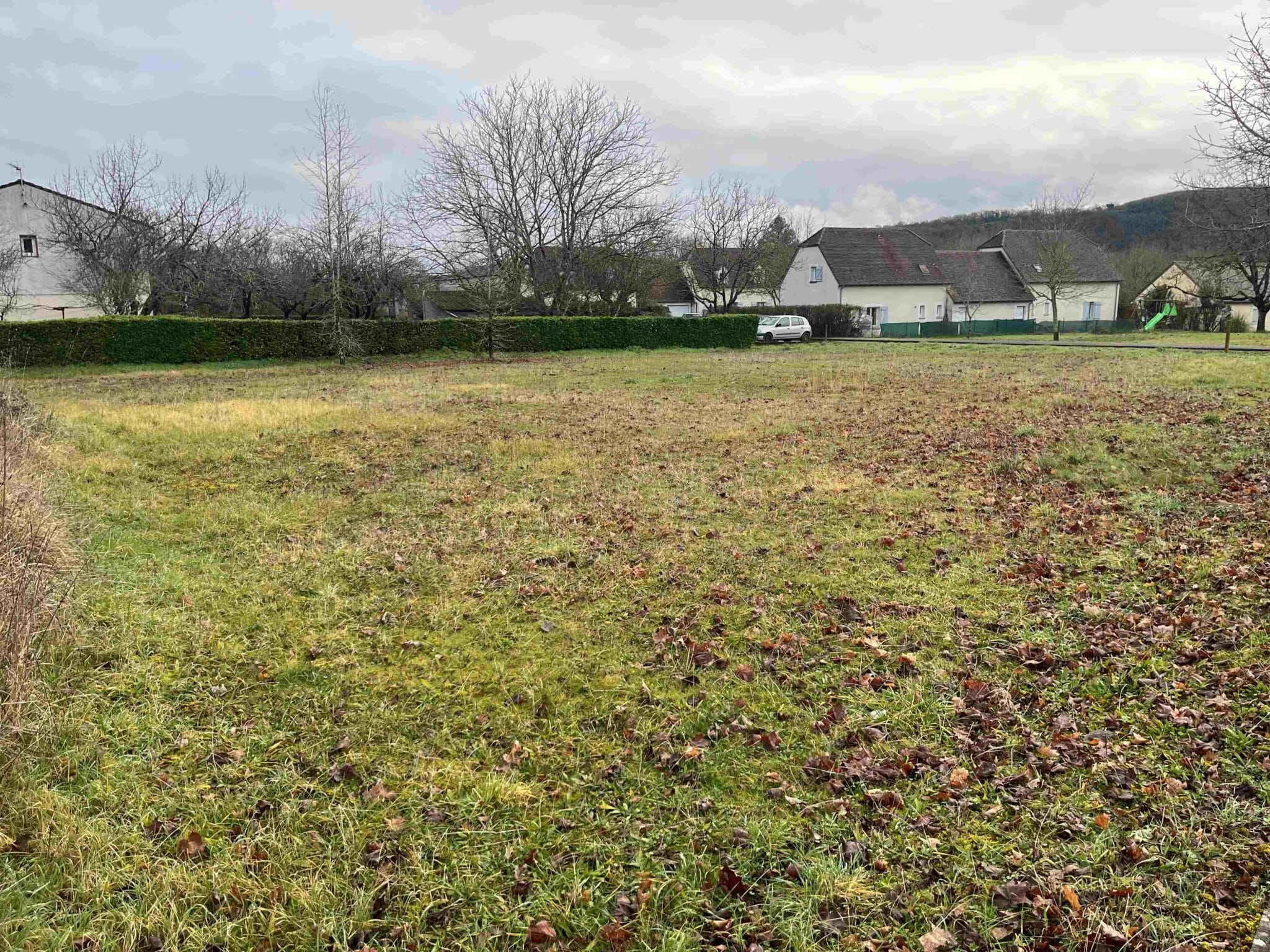 Terrain de 1 572m² à vendre à Meyronne (46)