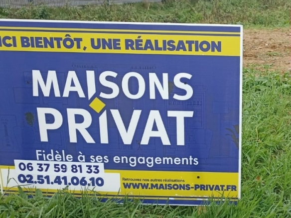 Terrain de 648m² à vendre à Nesmy (85)