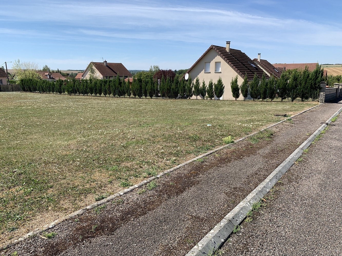 Terrain de 1 113m² à vendre à Fresne-Saint-Mamès (70)