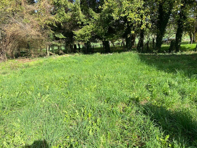 Terrain de 795m² à vendre à Rioz (70)