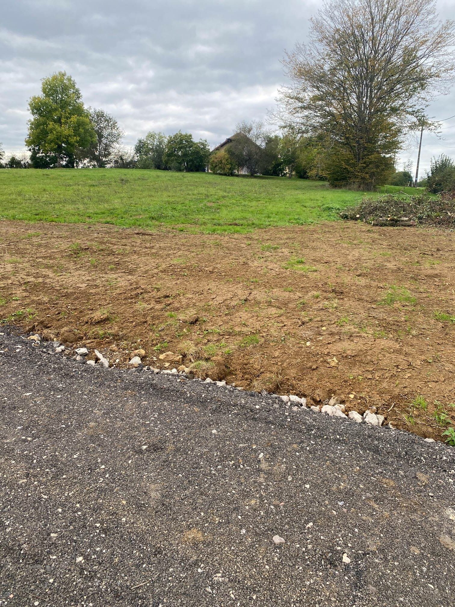 Terrain de 1 291m² à vendre à Vy-lès-Lure (70)