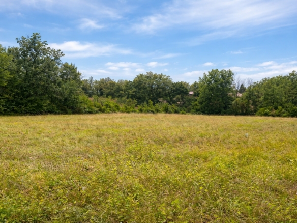 Terrain de 2 770m² à vendre à Le Vigan (46)