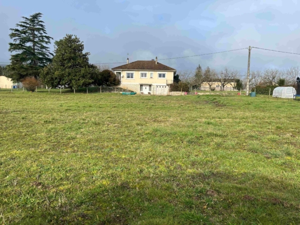 Terrain de 956m² à vendre à Pinsac (46)