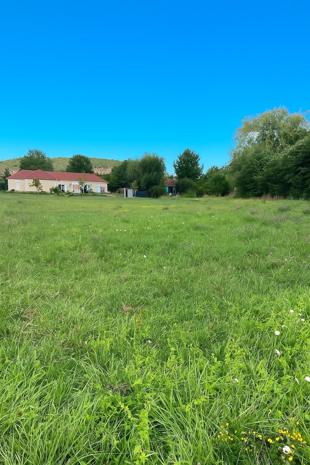 Terrain de 1 860m² à vendre à Lanzac (46)