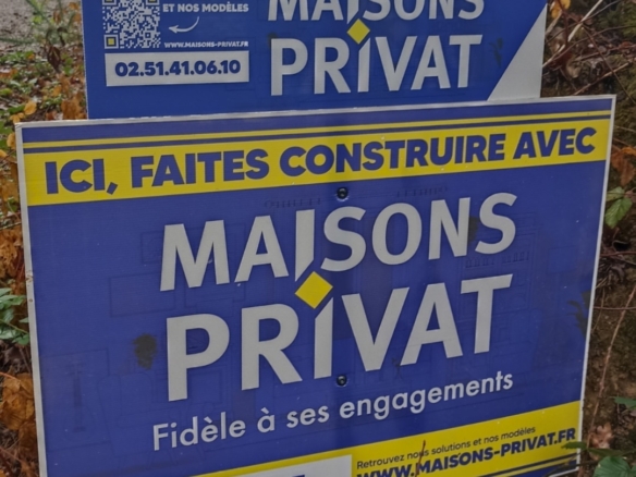 Terrain de 946m² à vendre à La Roche-sur-Yon (85)
