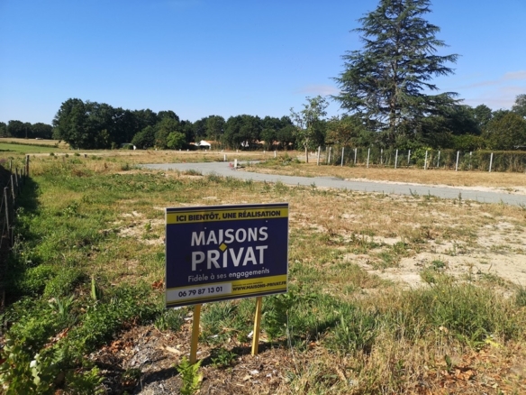 Terrain de 298m² à vendre à Saint-Gilles-Croix-de-Vie (85)