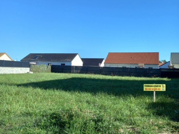 Terrain de 700m² à vendre à Saint-Marcel (71)