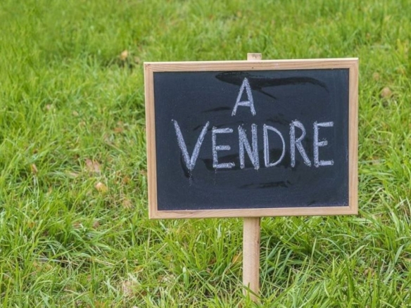 Terrain de 300m² à vendre à Saint-Père-en-Retz (44)