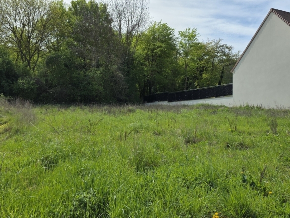 Terrain de 744m² à vendre à Blesmes (02)