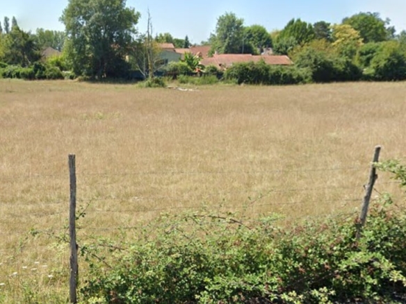 Terrain de 705m² à vendre à Bergerac (24)