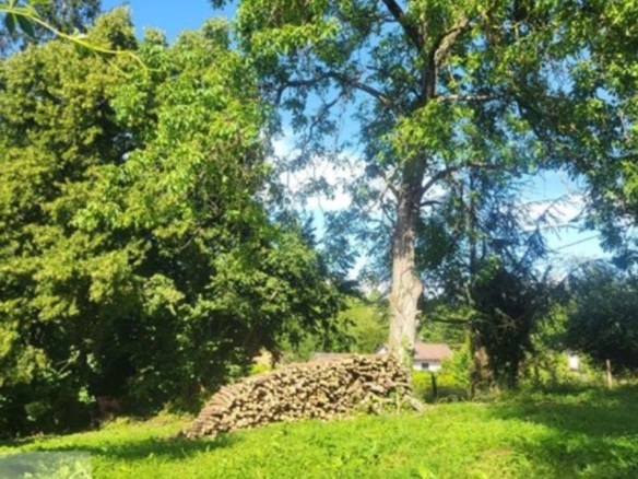 Terrain de 840m² à vendre à Sancé (71)