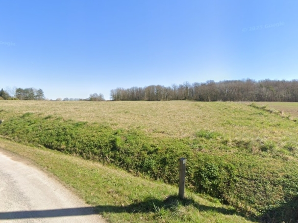 Terrain de 1 000m² à vendre à Beugnon (89)