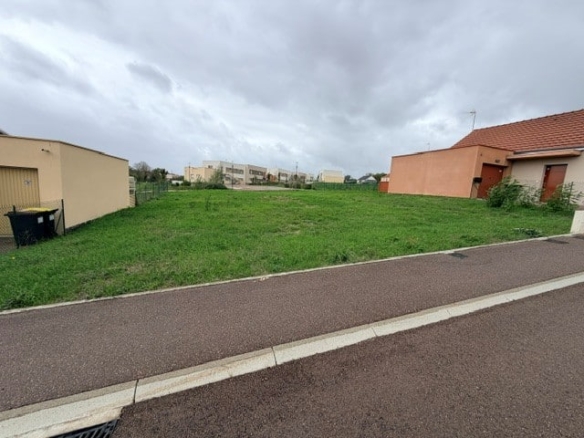 Terrain de 530m² à vendre à Coulanges-lès-Nevers (58)